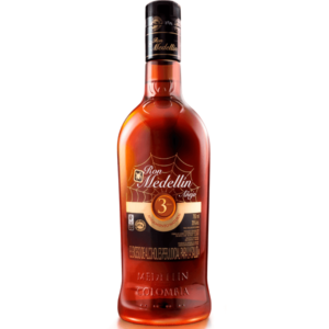 Ron Medellín 3 años Botella 750ml